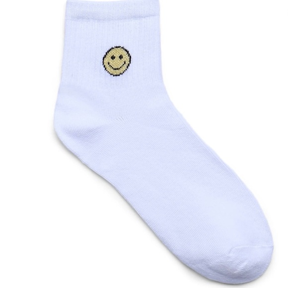 3 No Boundaries Ankle Socks, 3-Pack, Women's, Size 4-10 - Picture 7 of 16